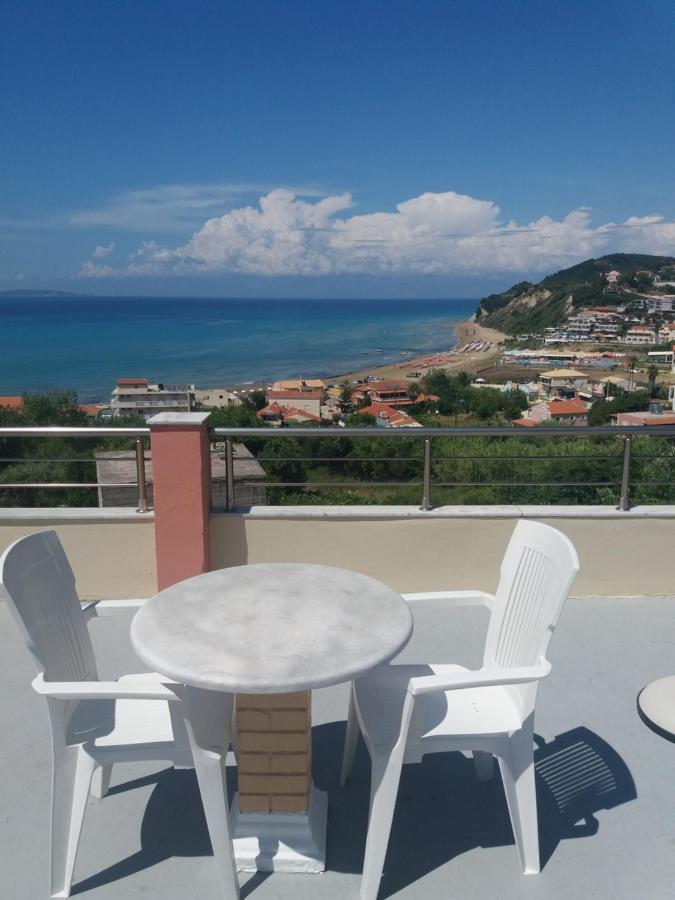 Theos Apartments Agios Stefanos Avliotes  Extérieur photo