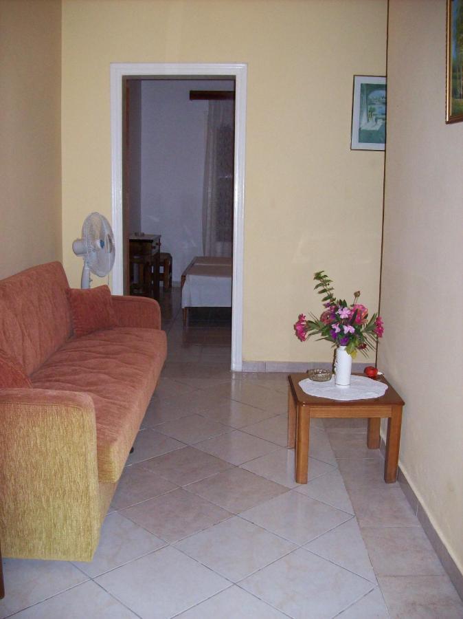 Theos Apartments Agios Stefanos Avliotes  Extérieur photo